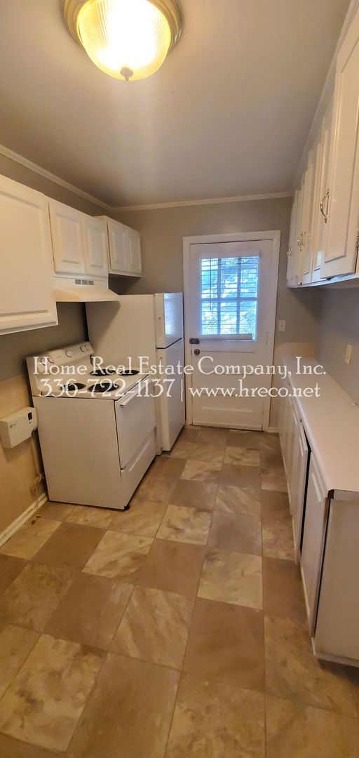 Building Photo - 508 Lester Ln