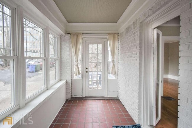 Building Photo - 1176 Holly St NW
