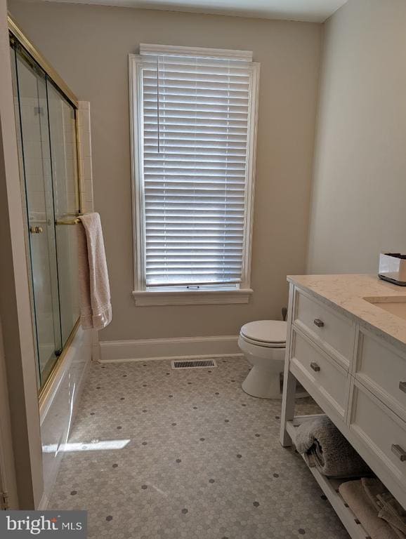 Building Photo - 295 Bay St