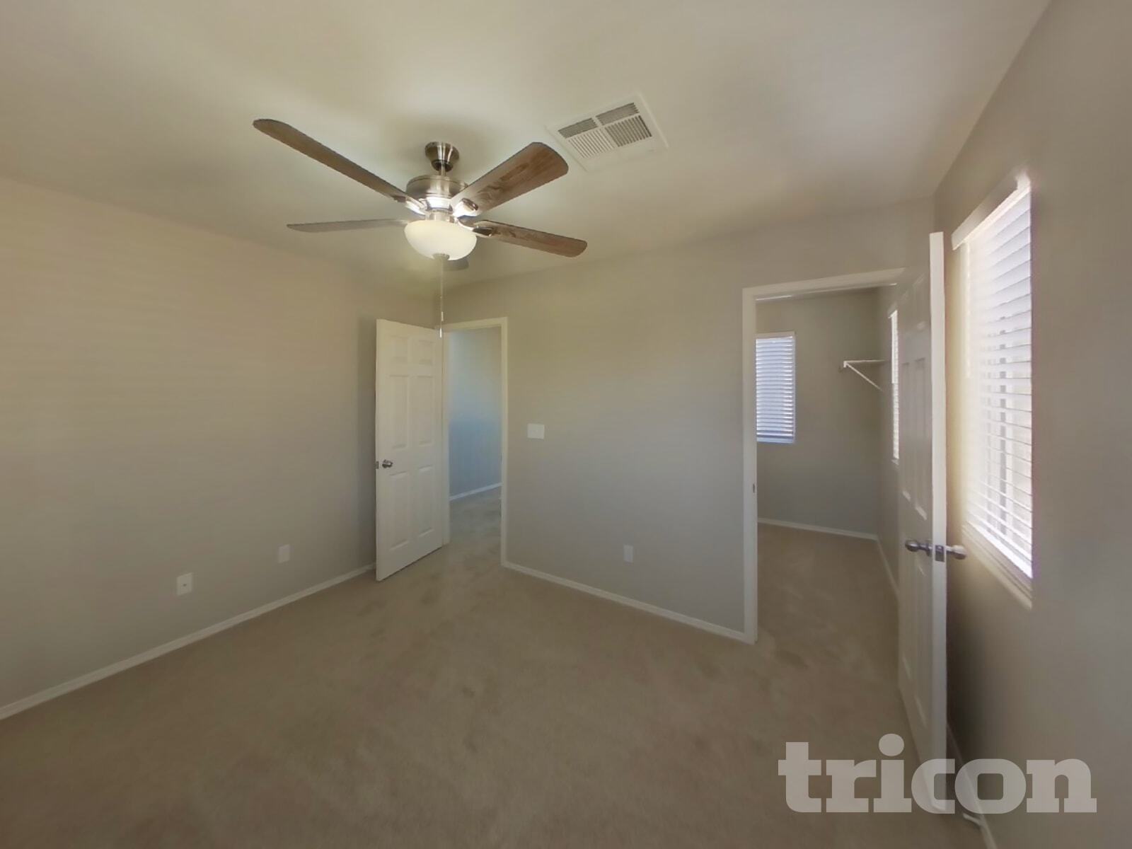 Building Photo - 977 Medina De Leon Ave