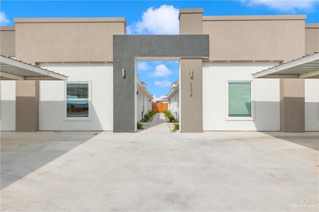 Building Photo - 14 Whetstone Ave