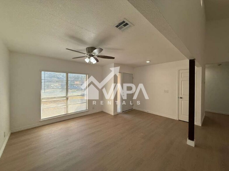 Building Photo - 6702 Bayport