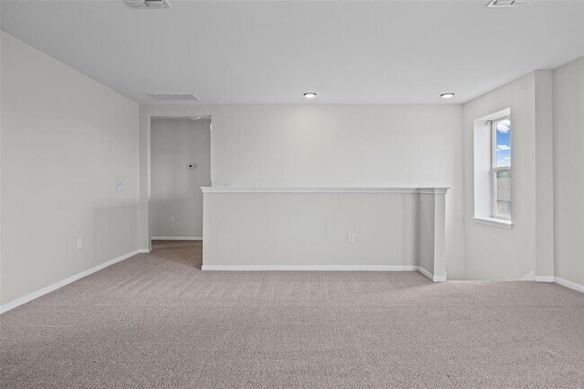 Building Photo - 518 Luna Vista Dr