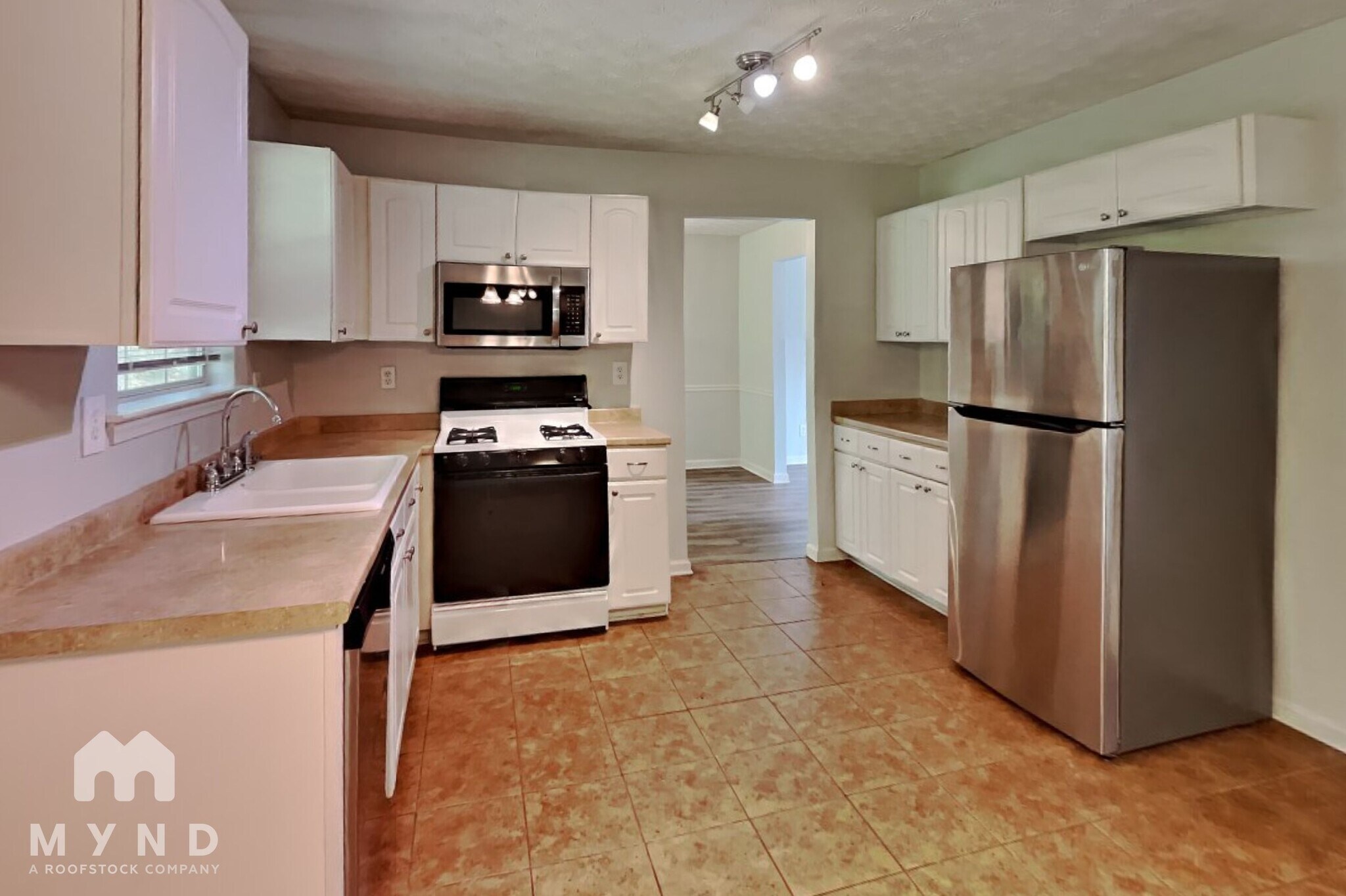 Building Photo - 10851 Southshore Ct