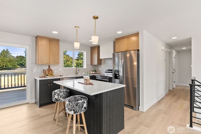 Building Photo - 11602 SE 210th Pl