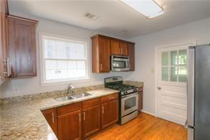 Building Photo - 923 S Candler St