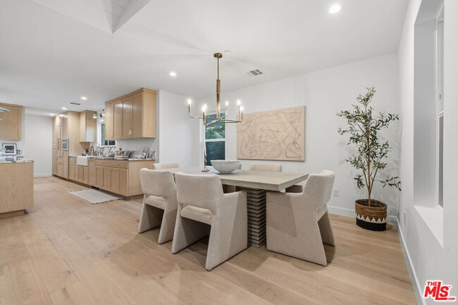 Building Photo - 4525 Greenbush Ave