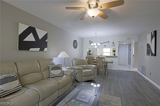 Building Photo - 15178 Parkside Dr