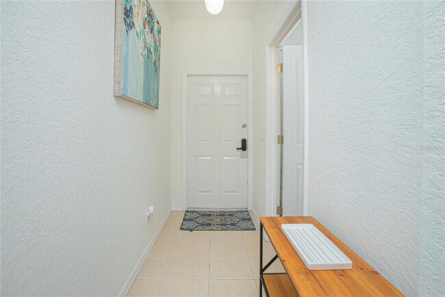 Building Photo - 121 Palermo St