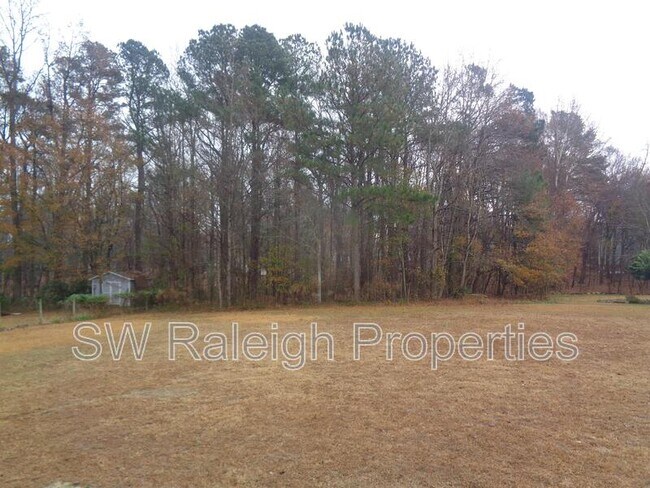 Building Photo - 1400 Squire Ridge Dr