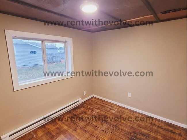 Building Photo - 503 N Main St