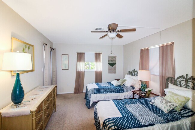 Building Photo - Venice Gardens Seasonal Home for Rent