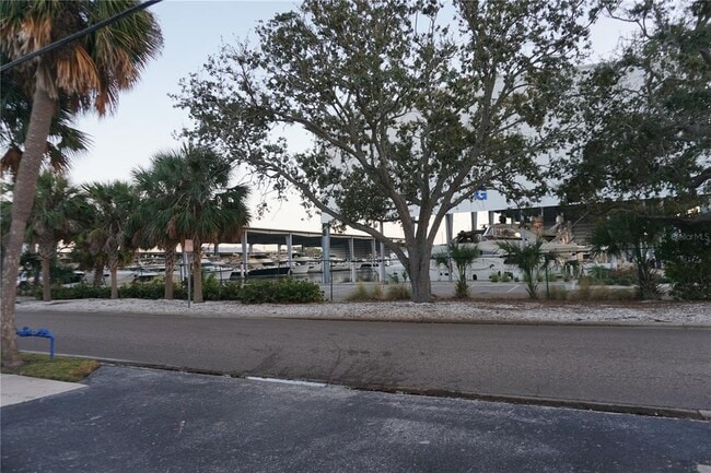 Building Photo - 3753 46th Ave S