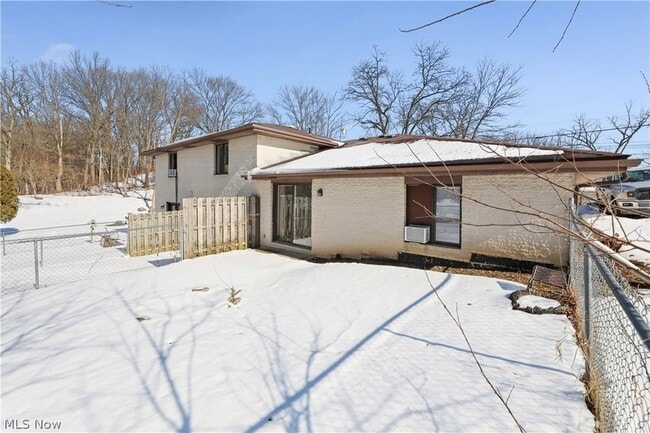 Building Photo - 12447 Cleveland Ave NW