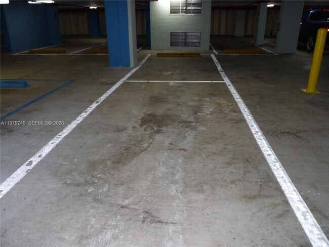 Building Photo - 7285 SW 90th St