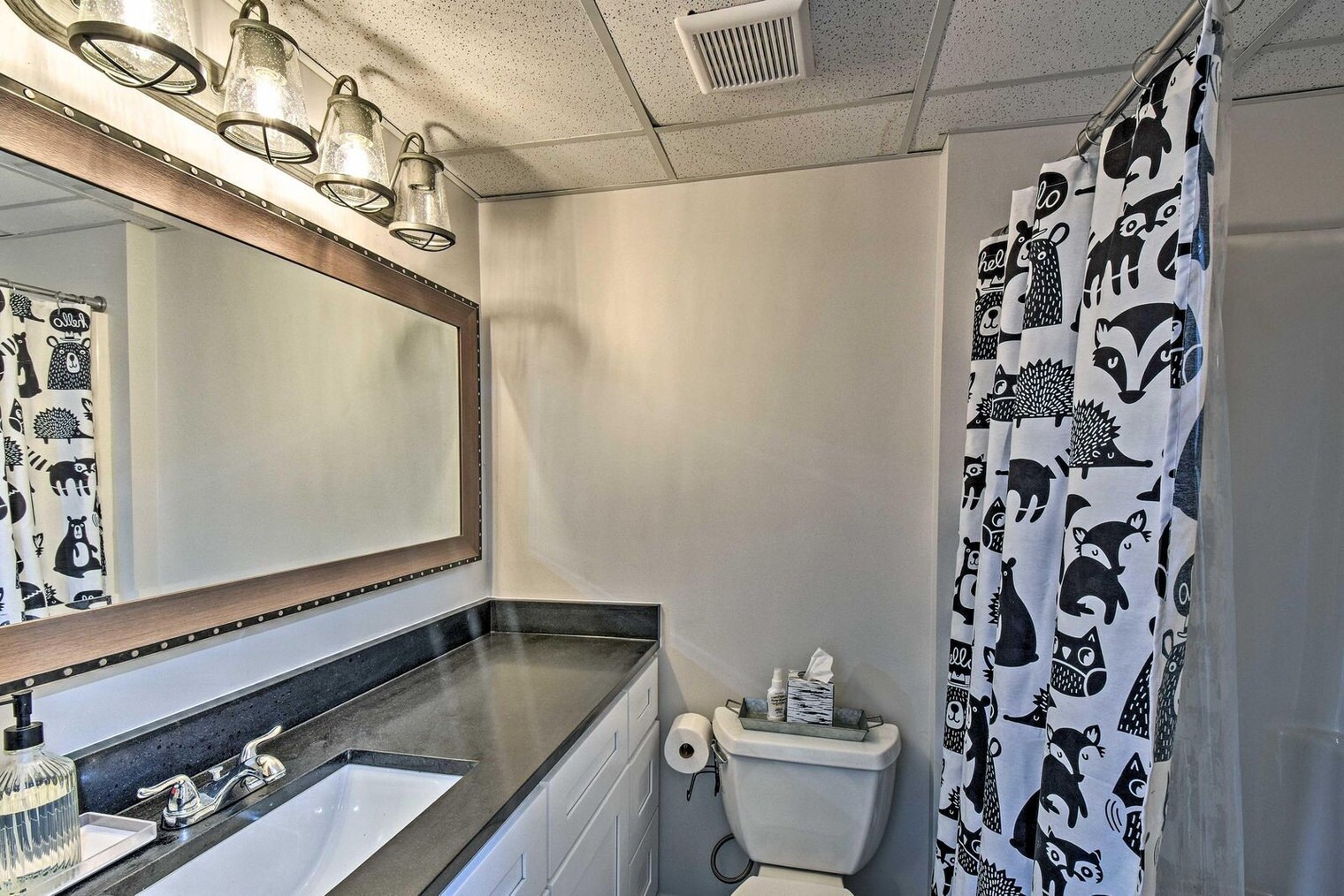 Building Photo - 334 Dogwood Ln