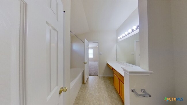 Building Photo - 1105 Burgess Dr