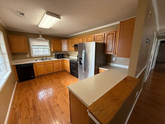 Building Photo - Guntersville, AL Home for Rent!