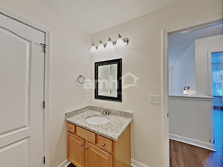 Building Photo - 114 Judson Dr