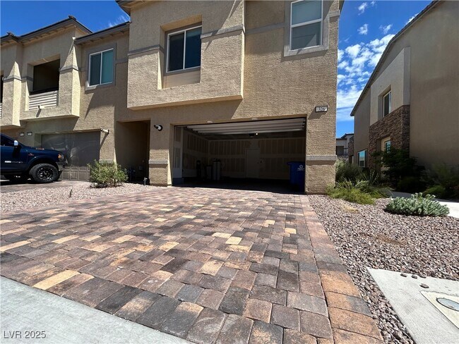 Building Photo - 326 Owens Peak Dr