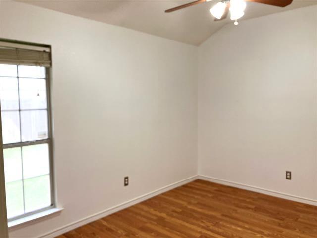 Building Photo - 3711 Blossom Dr