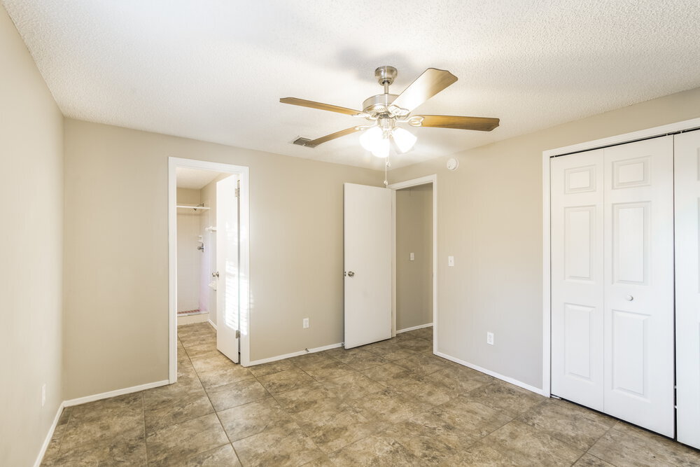 Building Photo - 8244 Yolanda Ct