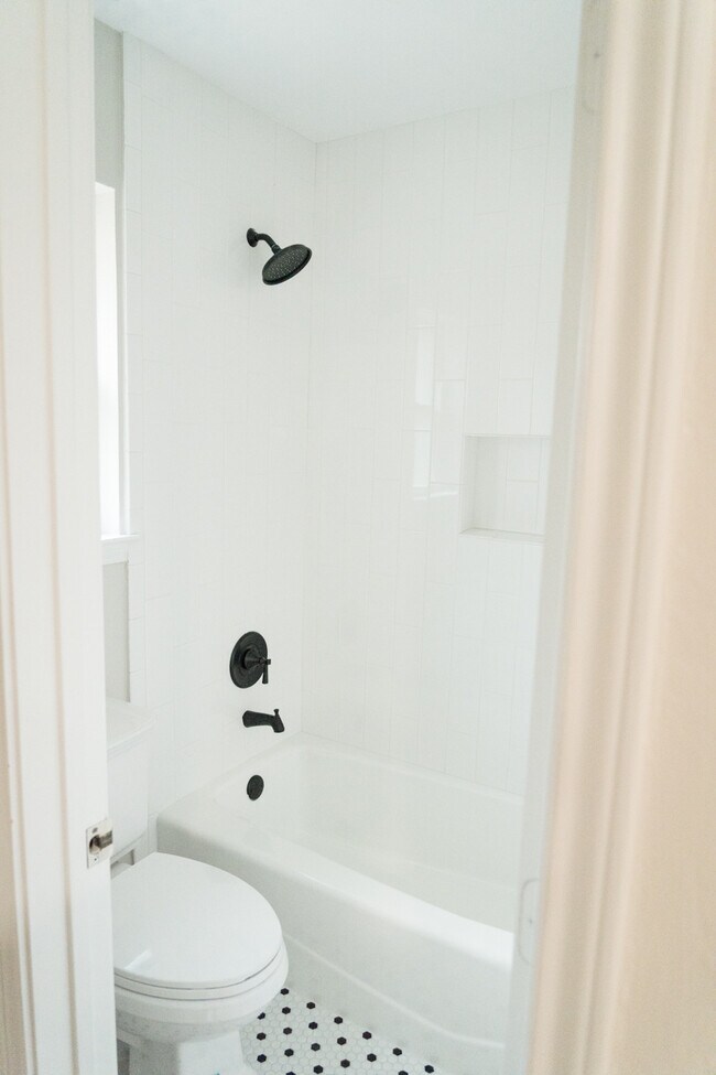 Building Photo - 2861 Panhandle Dr