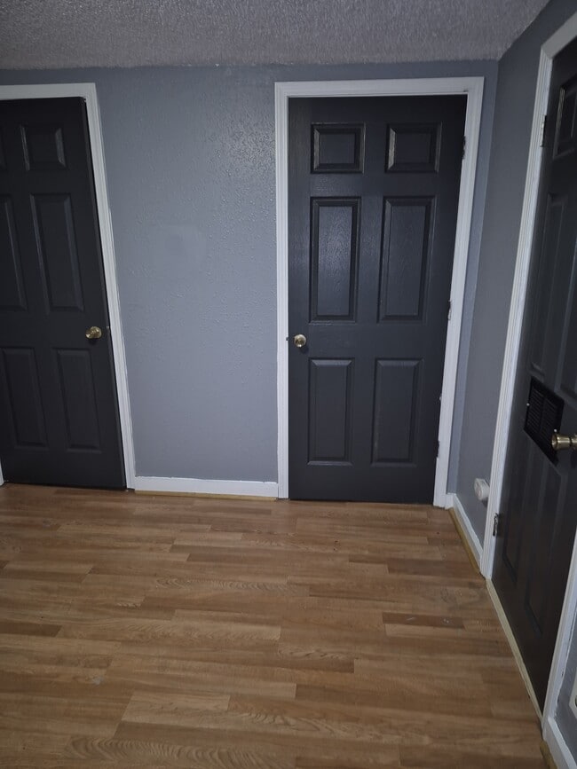 Building Photo - 6135 Emerald Ave