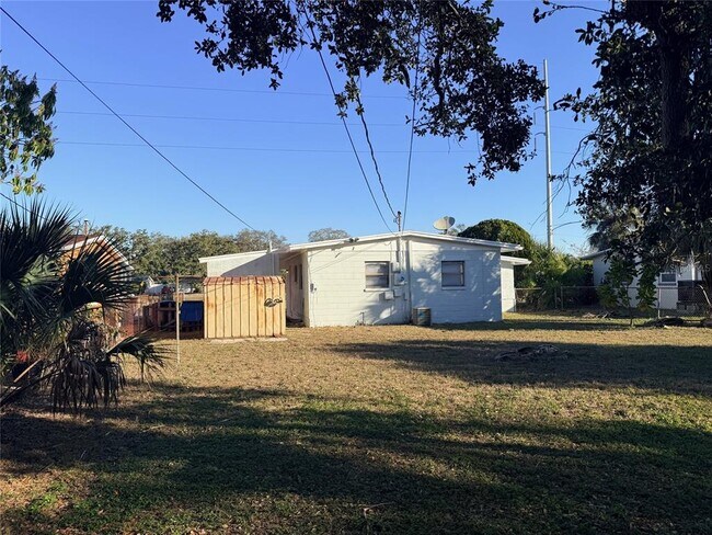 Building Photo - 1544 77th Ave N