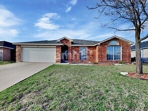 Building Photo - 2017 Lake Pointe Dr