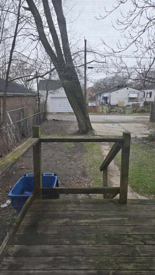 Building Photo - SCHEDULE YOUR APPOINTMENT TODAY & COME SEE...