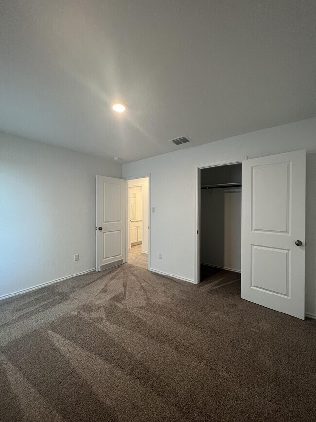Building Photo - 14823 Brandy Bnd