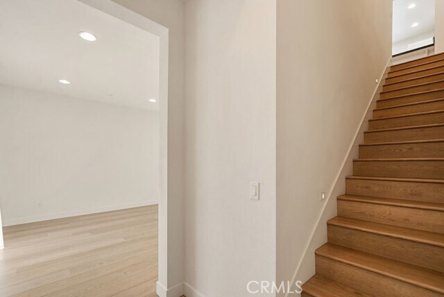 Building Photo - 5750 Acacia Ln