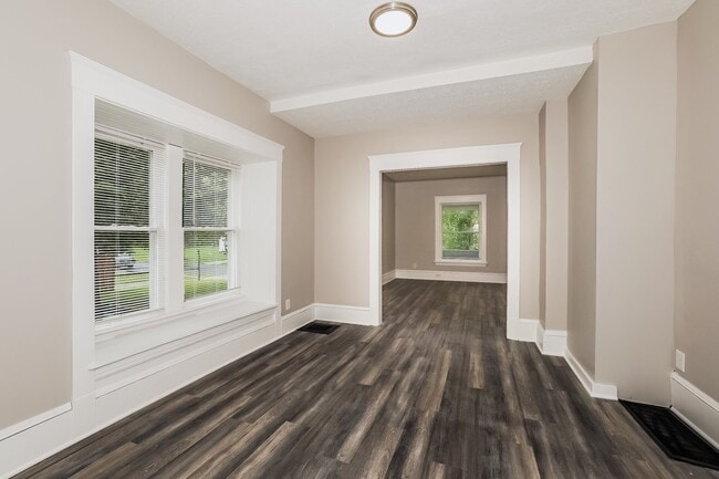 Building Photo - 15412 Ridpath Ave
