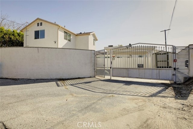 Building Photo - 13329 Strathern St