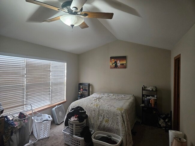 Building Photo - 2206 Concord Dr