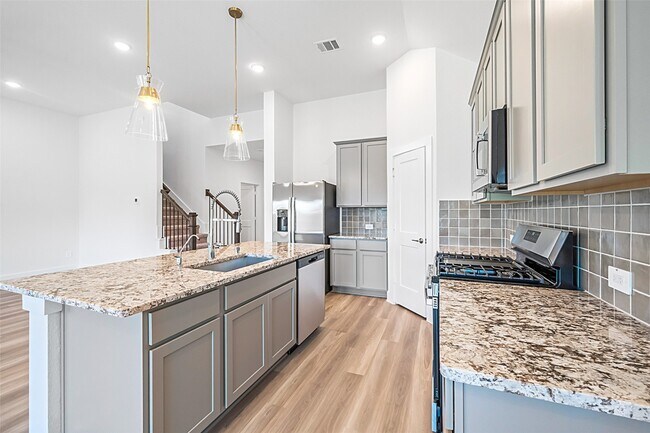 Building Photo - 21315 Mountain Haya Trl