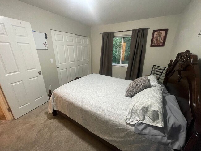 Building Photo - Serene & Charming 3 bedroom Home for Rent ...