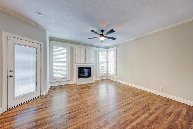 Building Photo - {14400} Somerset Brooke + Beautifully Upda...