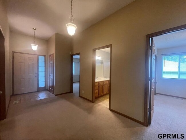 Building Photo - 2309 Aberdeen Dr