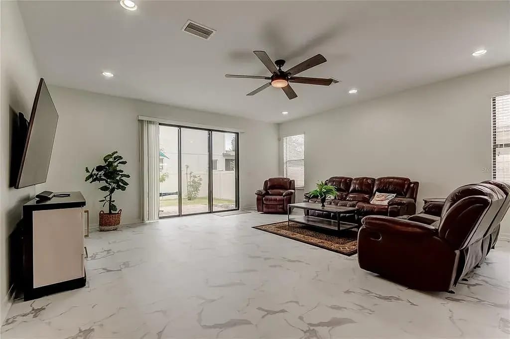 Building Photo - 12747 Tikal Way