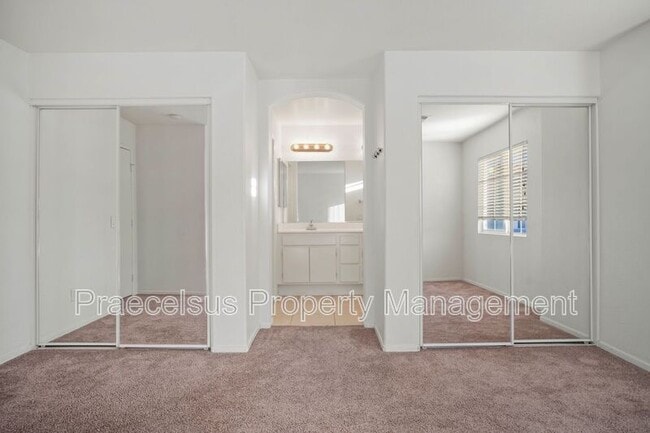 Building Photo - 1459 Claude Ln