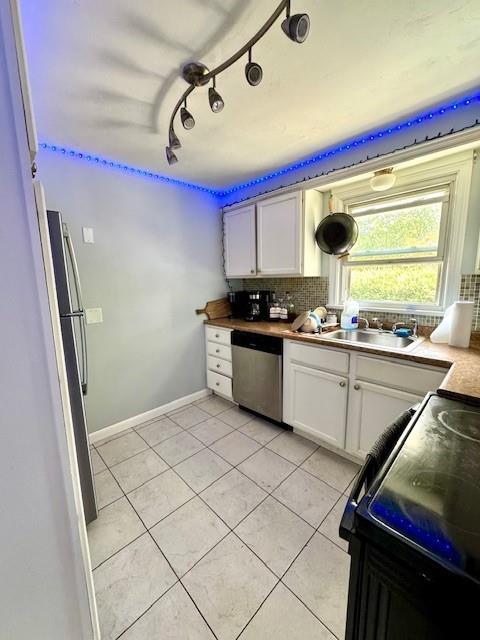 Building Photo - 15 Evelyn Dr