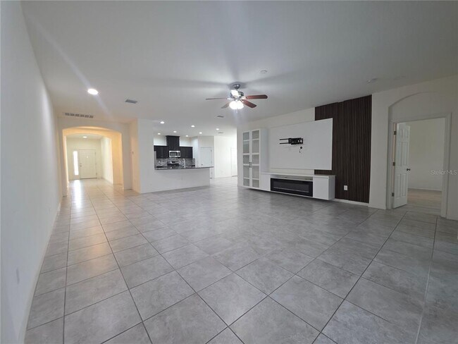 Building Photo - 17545 Buckingham Garden Dr