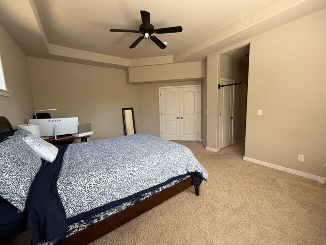 Building Photo - Inviting 3 Bed/2.5bath Corner lot
