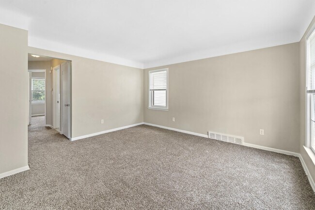 Building Photo - 2121 Euclid St