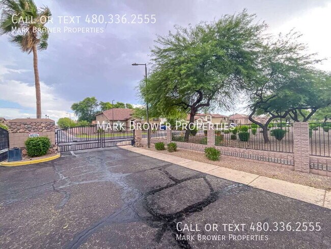 Building Photo - 1648 E Canyon Way