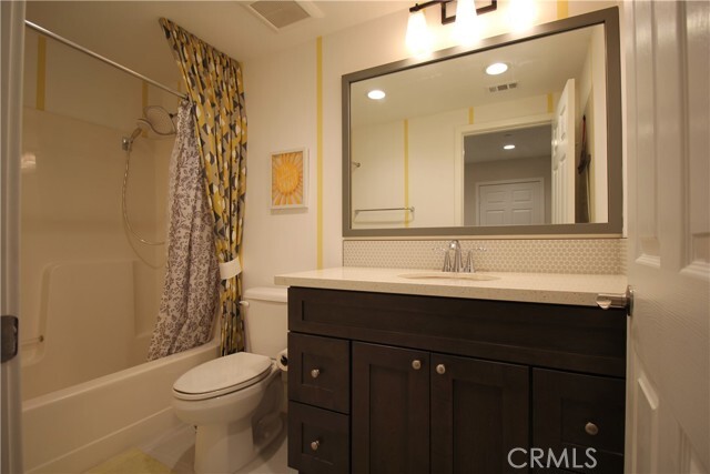Building Photo - 15343 Lotus Cir