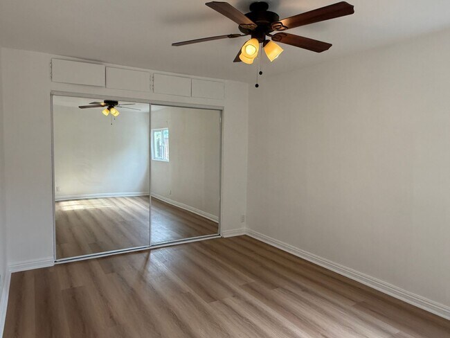 Building Photo - 241 N Ave 49