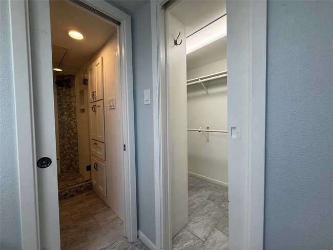 Building Photo - 777 Bering Dr